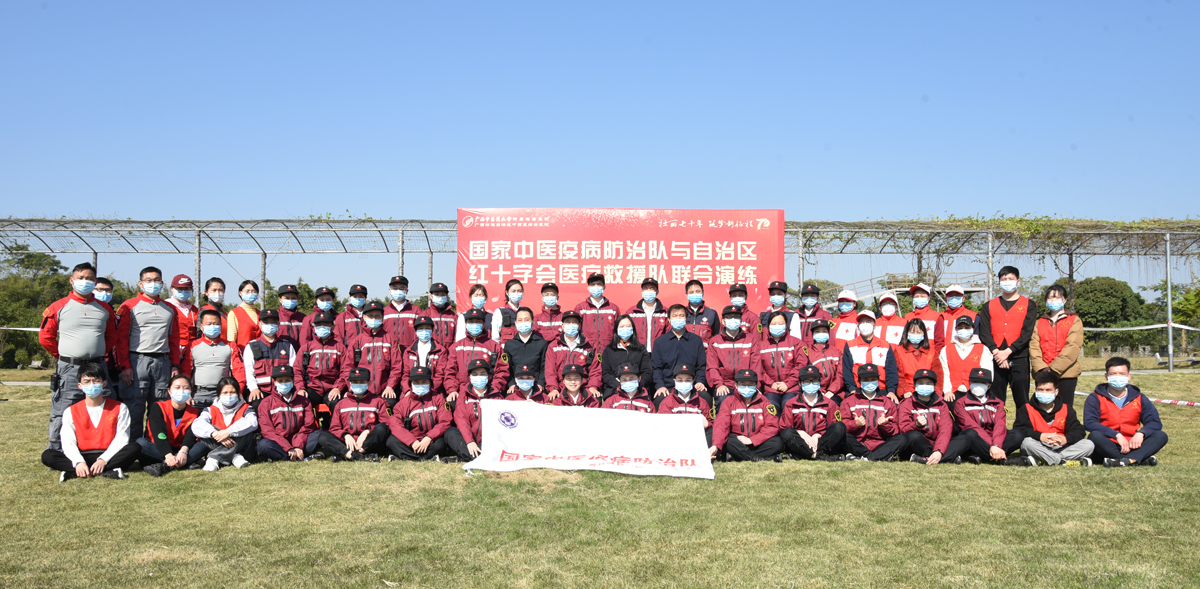 15合影.jpg 15合影.jpg