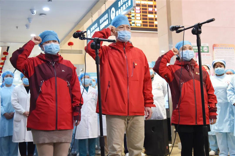 【永远跟党走】砥砺前行 无悔护理路——记广西中医药大学附属瑞康医院重症医学科二区护士长覃惠娟