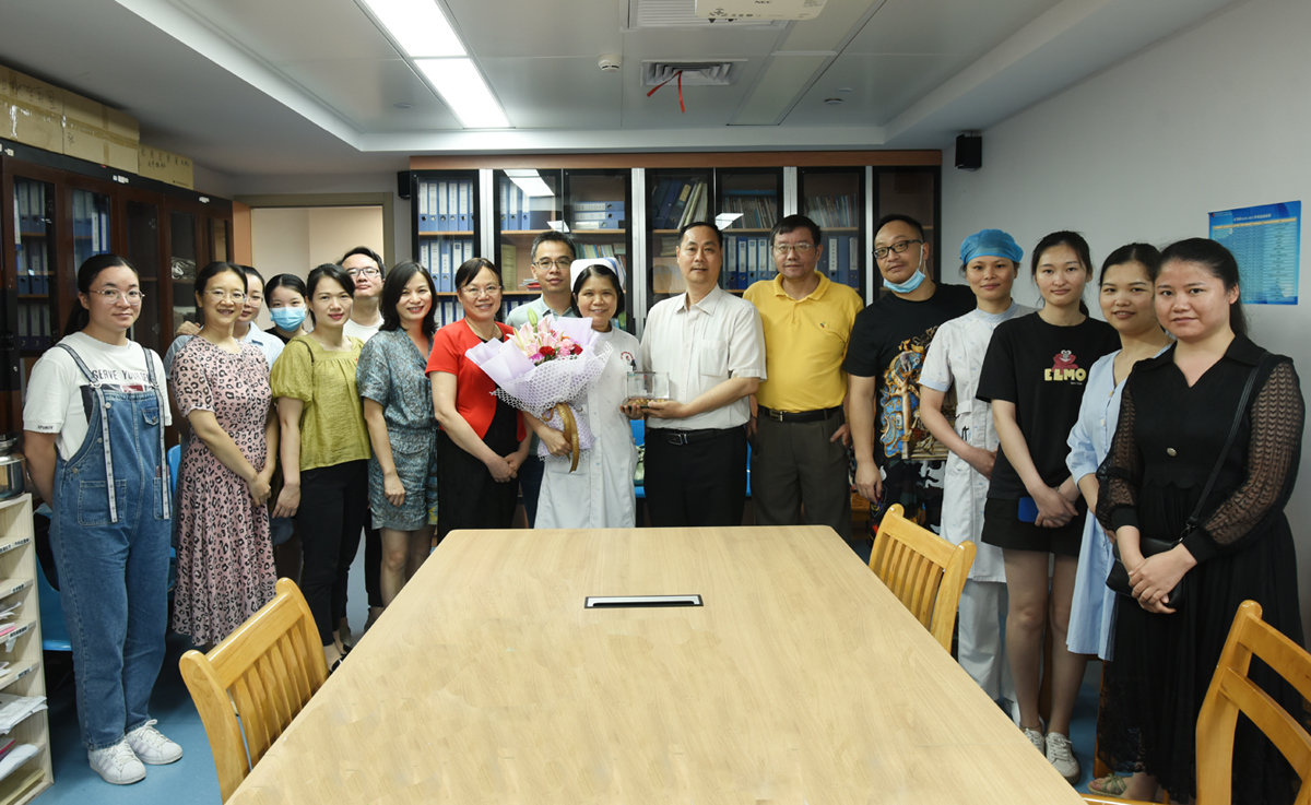 5合影.jpg 5合影.jpg