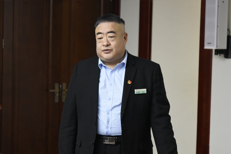 4刁志宏书记作汇报.jpg 4刁志宏书记作汇报.jpg