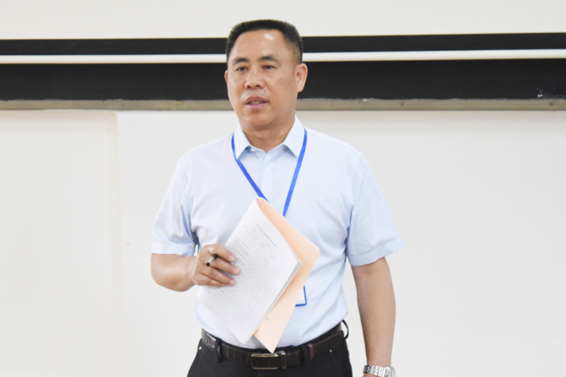 3唐友明院长作点评.jpg 3唐友明院长作点评.jpg