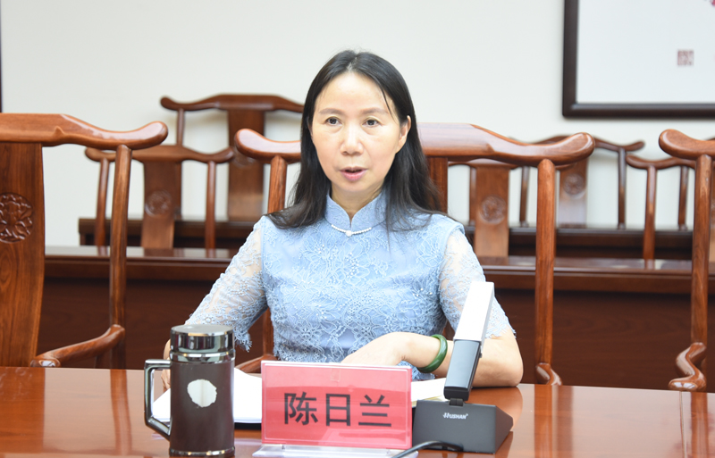 6陈日兰副书记主持会议.jpg 6陈日兰副书记主持会议.jpg