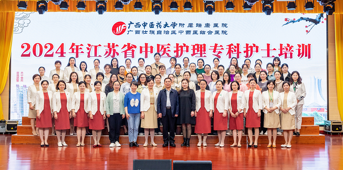 2合影.jpg 2合影.jpg