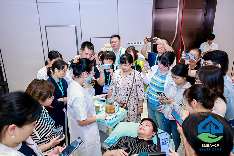 2现场观摩.jpg 2现场观摩.jpg