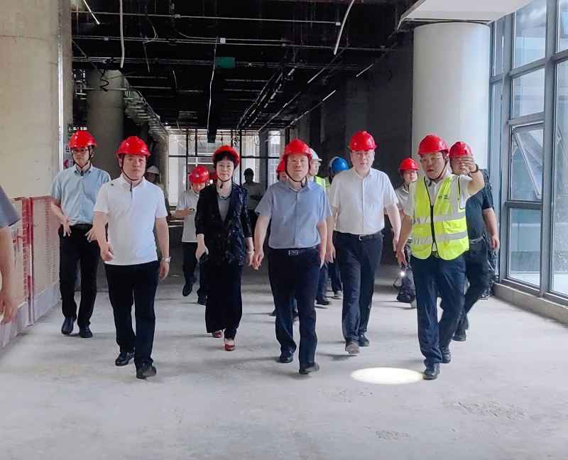 莫锦荣书记调研中医二附院凤岭南医院项目建设